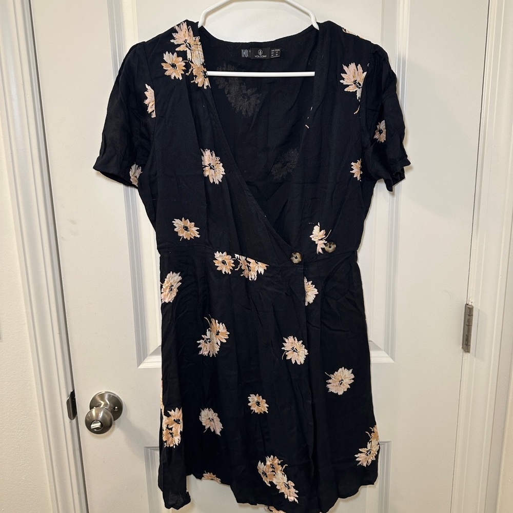Volcom wrap dress